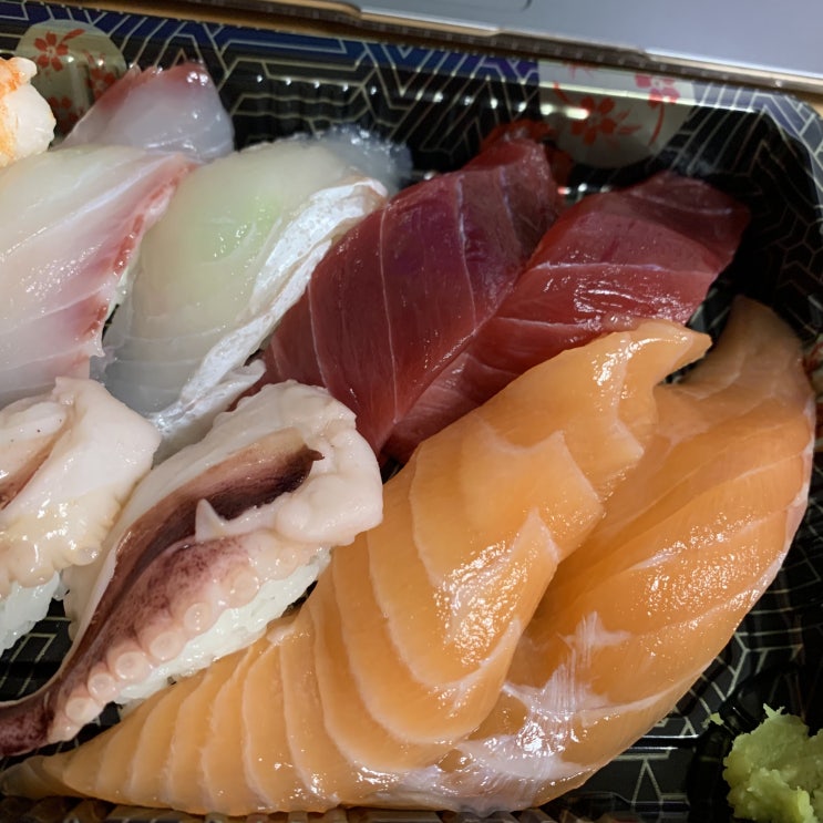 <서울 이수역 맛집> 드디어 먹어본 이수역 초밥 맛집, "스시로로" <서울 이수역 맛집> 드디어 먹어본 이수역 초밥 맛집, "스시로로"