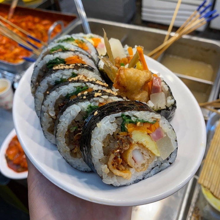 망원시장가면 꼭 먹어야하는 오징어튀김김밥 ! (맛있는 집)