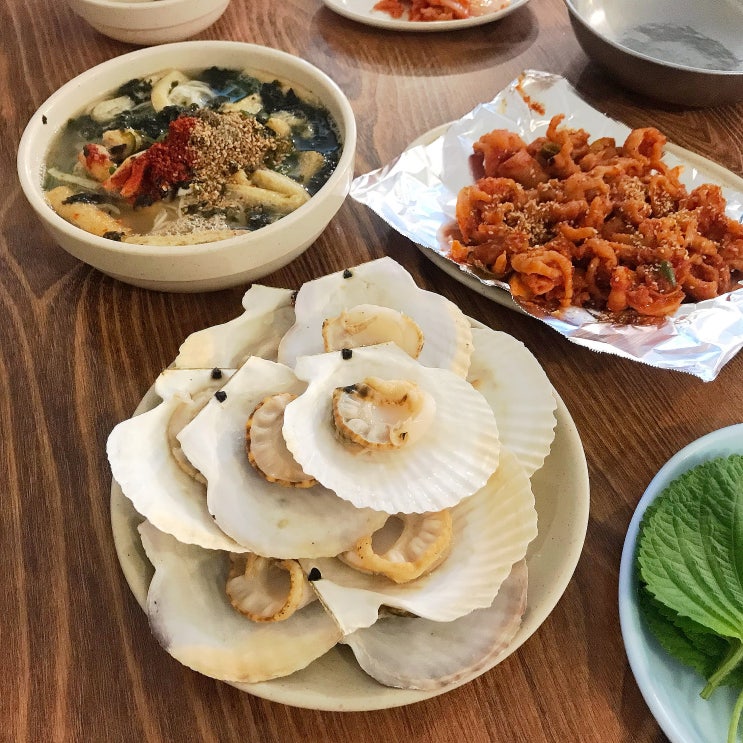  방이동 먹자골목 맛집ㅣ할머니 포장마차 멸치국수 안주 추천! (가리비, 닭발, 잔치국수)