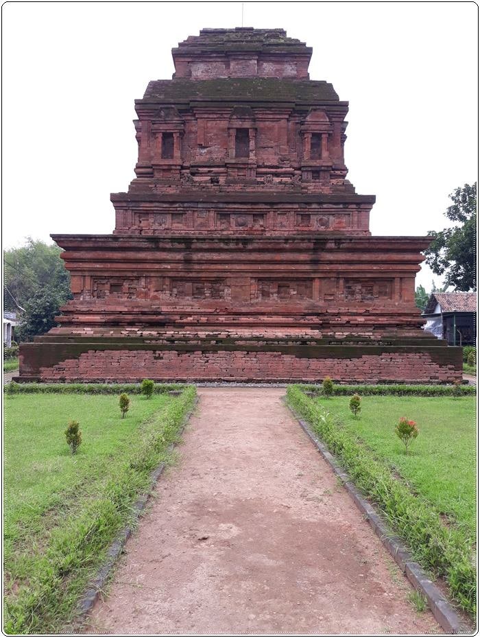  동부자바 여행지 Candi Gununggangsir