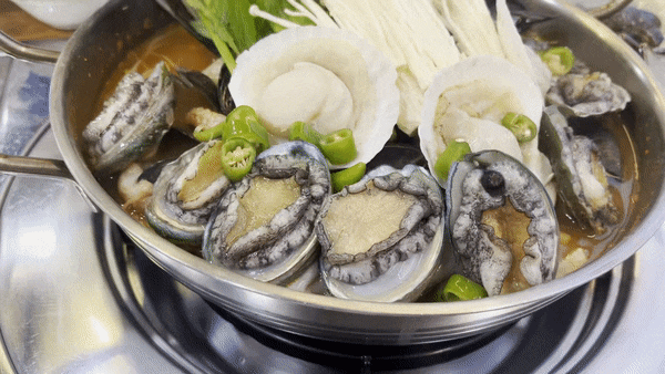  제주 서귀포 중문 전복해물탕 / 갈치구이 맛집 [큰집어멍]