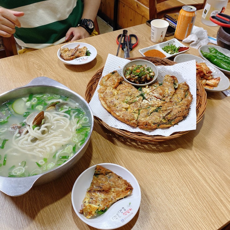  경주여행 : 불국사 근처 늦게까지 오픈하는 푸짐한 “궁림 바지락 칼국수”