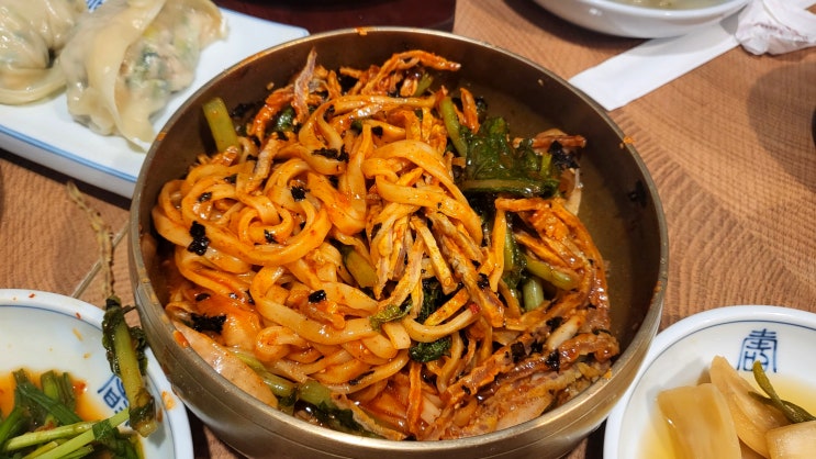 서울 안국역 깡통만두 건강한 맛의 손만두, 비빔면 맛집