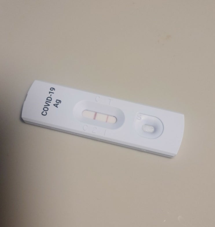  코로나 백신 미접종자 아기엄마의 오미크론 경과기록, 첫날 증상 (코로나목검사, 확진자 샤워, 간이키트 양성)