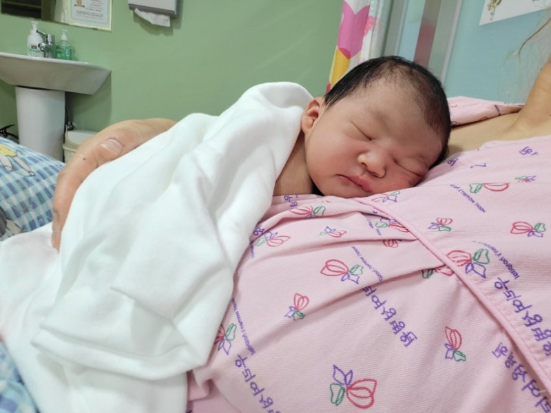 🖊8월2일, 37주4일 유도분만 출산후기 생후2일차 : 네이버 블로그
