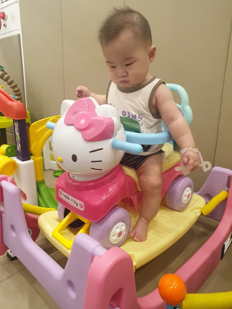  쁘띠몽드 키즈카페 장안_7개월 미소의 첫키즈카페
