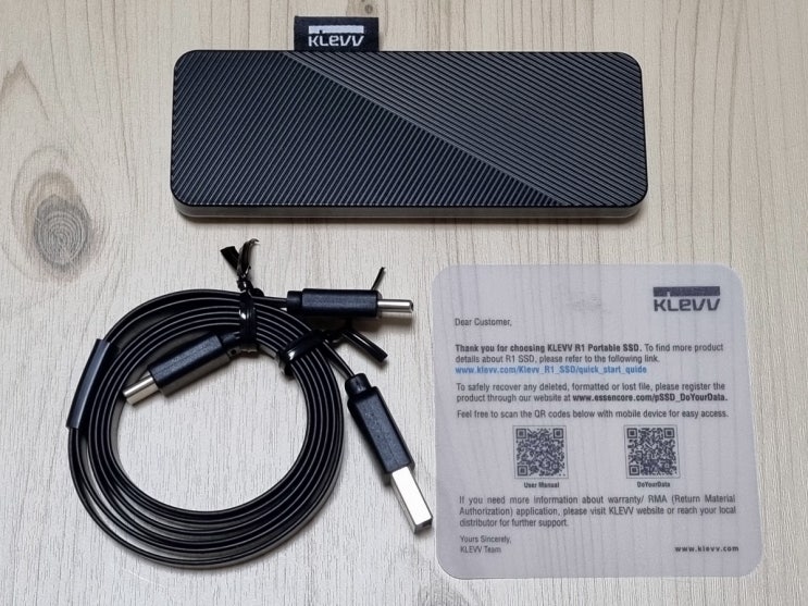 작고 강하고 세련된 에센코어 클레브 외장 SSD, ESSENCORE KLEVV R1 Portable SSD 1TB 후기