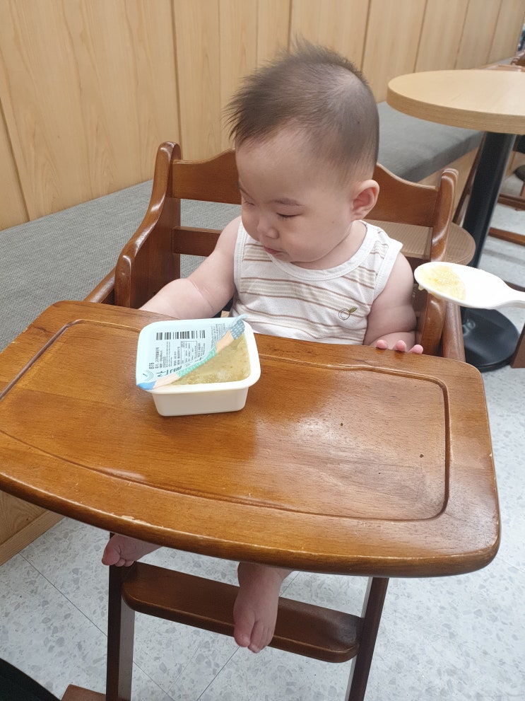  [7개월 육아]  무작정 중기 이유식 시도로 미소 첫 시판 이유식 실패.