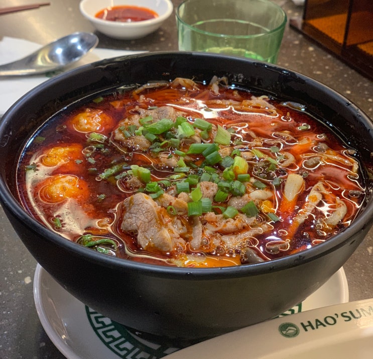  명동, 홍콩식 대중음식과 딤섬을 먹고 싶다면 '호우섬'
