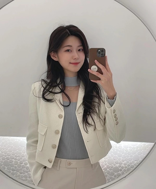 래시가드 입고 다양한 포즈 취한 이가흔, 보라카이 해변의 초슬림 몸매 "시선 확 쏠렸다" 래시가드 입고 다양한 포즈 취한 이가흔, 보라카이 해변의 초슬림 몸매 "시선 확 쏠렸다"