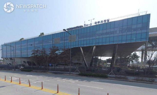 <b>한덕수</b>국무<b>총리</b>, 새만금... 수변도시 등 새만금사업 <b>현장</b> 방문