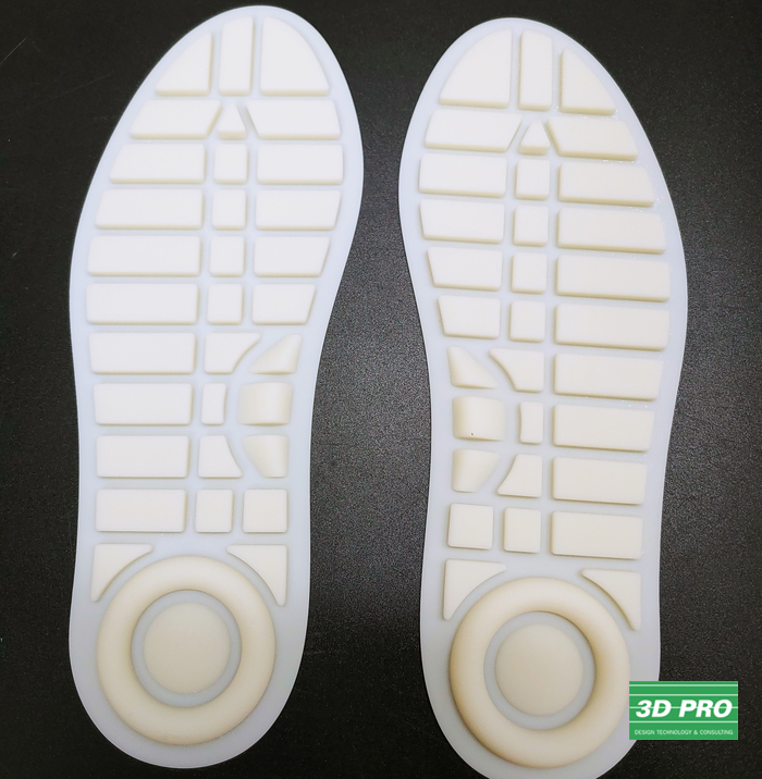 신발 바닥/ 옆 라인 3D프린팅 출력물 제작/ 3D 프린터로 시제품 제작/대학생 졸업작품/SLA 레이저 방식/ABS Like 레진 소재/ 쓰리디프로/3D프로/3DPRO