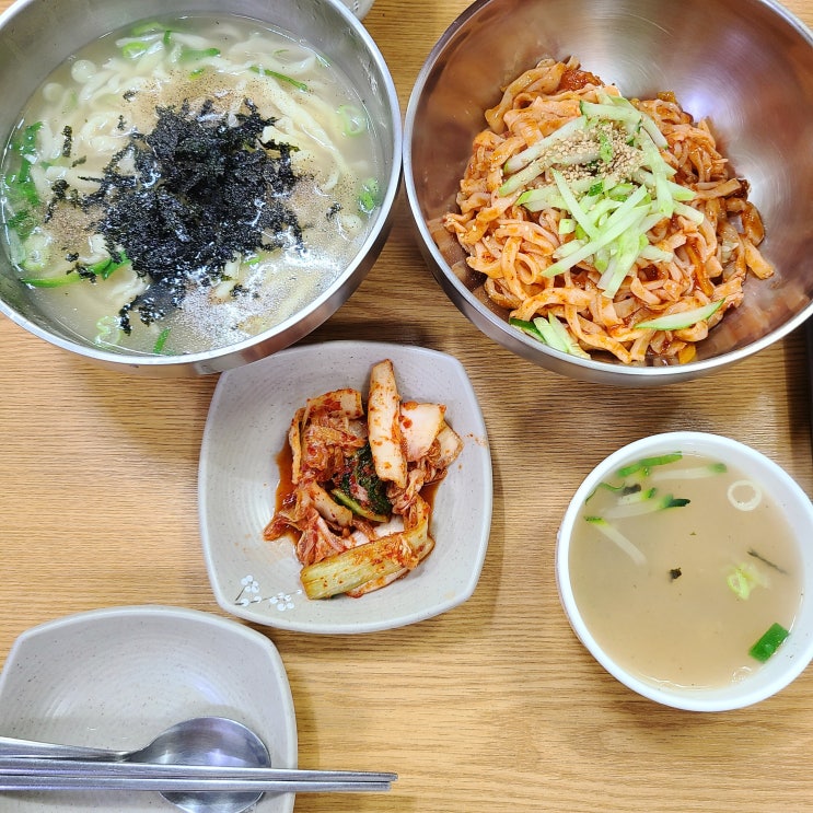  공릉동도깨비시장 맛집 명동홍두깨손칼국수 성인2명 9천원에 한끼를