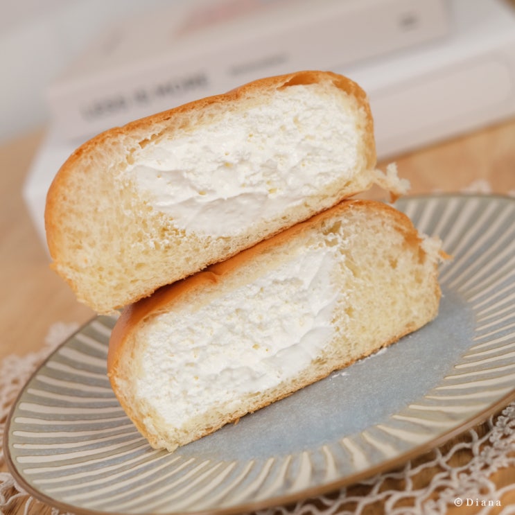연세우유 생크림빵 먹어봤어요 (가격 칼로리 파는곳 예약 정리) 연세우유 생크림빵 먹어봤어요 (가격 칼로리 파는곳 예약 정리)