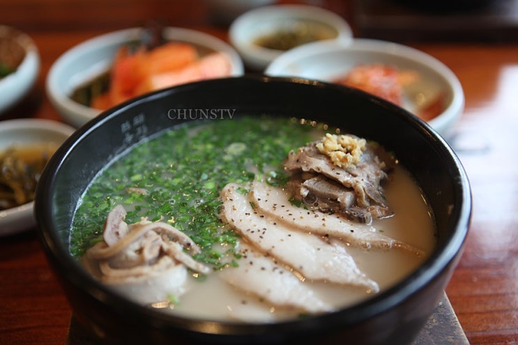  종로 맛집 직장인 점심식사 소울푸드 종로 돼지국밥 엄용백