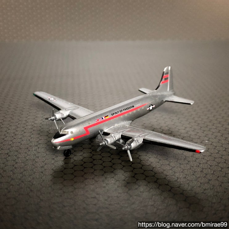  [1/500 수송기] C-54 스카이마스터 "Spirit of Freedom" 베를린 공수작전 기념도장