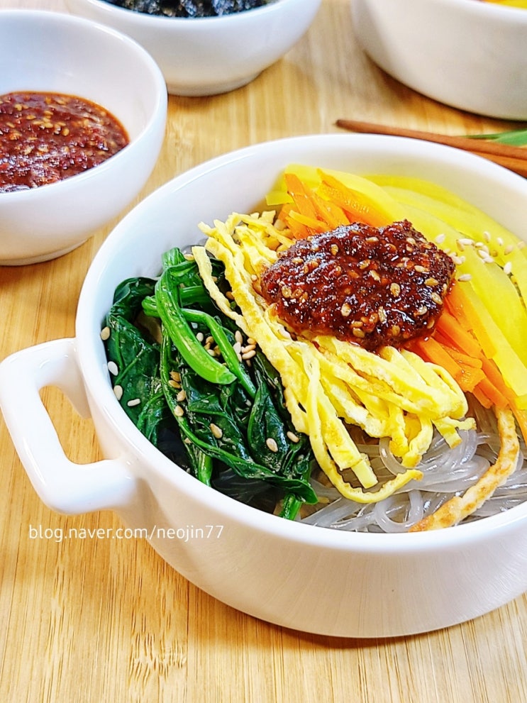 비빔당면 만들기 별미로운 야식 레시피 비빔당면양념장 당면요리 비빔당면 만들기 별미로운 야식 레시피 비빔당면양념장 당면요리