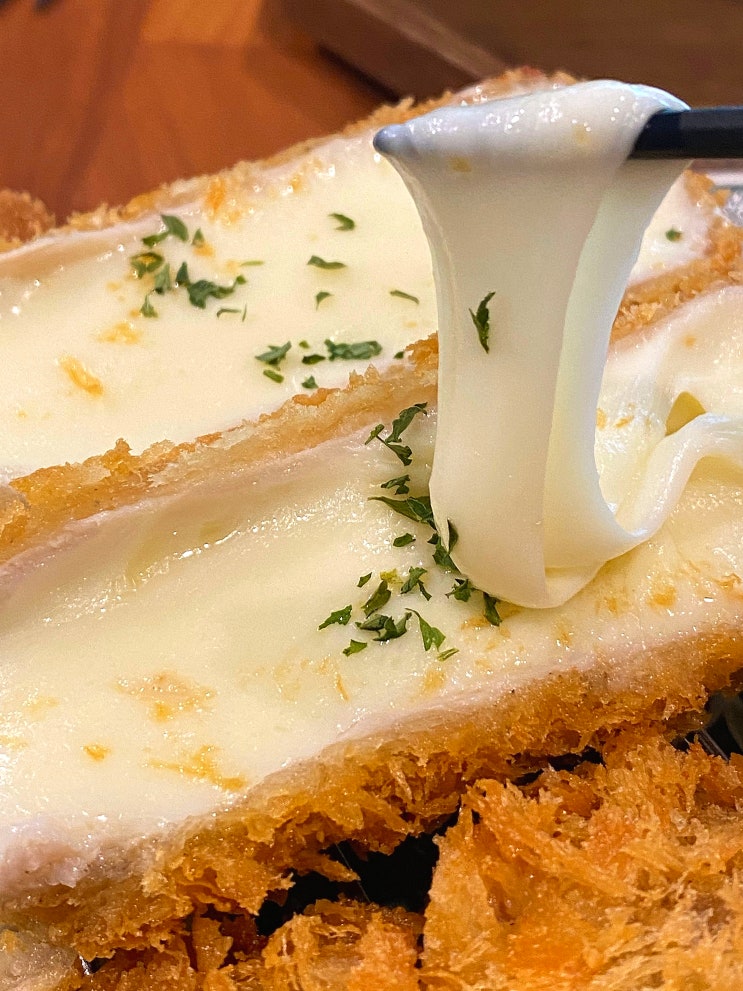  청와대맛집 함께식탁: 쭈우욱 쭈욱--- 늘어나라 치즈야아~~