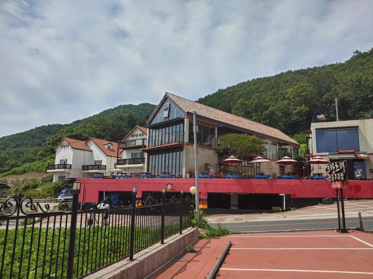 경상남도 남해여행 (남해독일마을3탄 : 일명 카페촌으로 불리는 독일마을 주변 상가지역 => 남해여행코스의 핫플레이스) 경상남도 남해여행 (남해독일마을3탄 : 일명 카페촌으로 불리는 독일마을 주변 상가지역 => 남해여행코스의 핫플레이스)