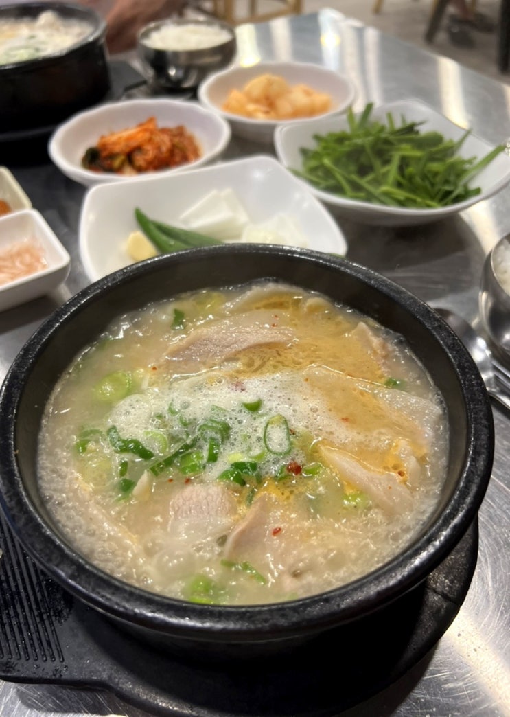  부산 수변 최고돼지국밥 민락본점 _ 주차 / 웨이팅 / 예약 / 맛 솔직 후기