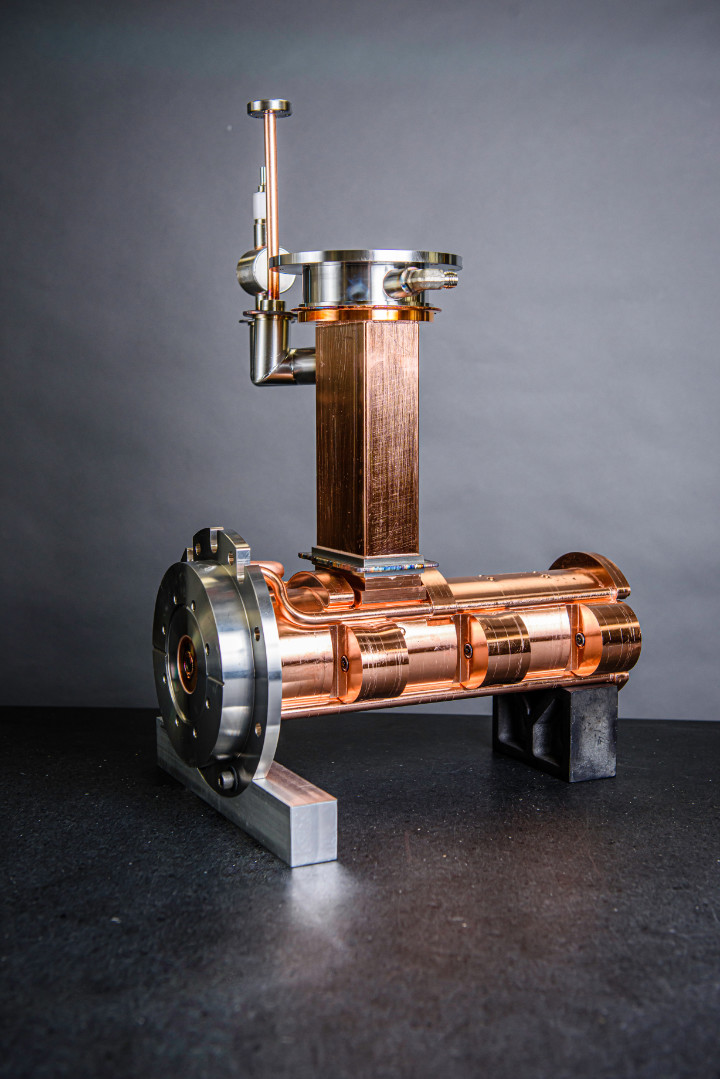 Altair - LINAC Altair - LINAC