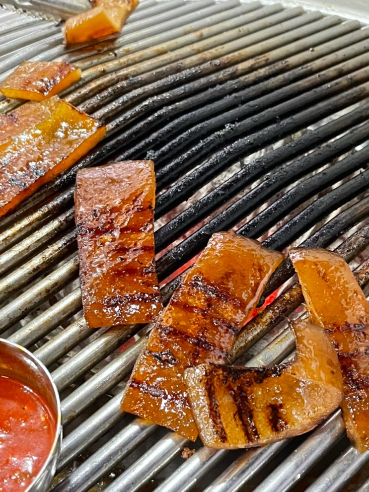  <인덕원 돈장군주먹고기>껍데기, 꼬들살 등 비싼만큼 맛있는 가게