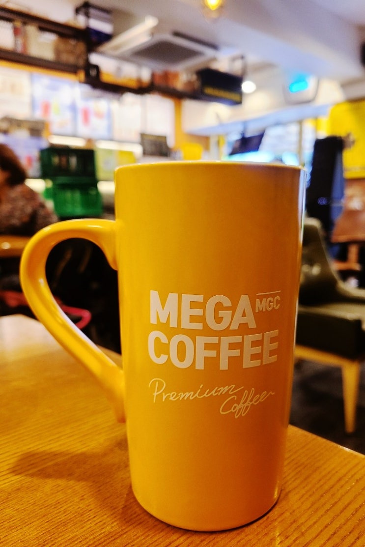 컴포즈, 메가, 빽다방 커피 카페인 함량 비교. 컴포즈, 메가, 빽다방 커피 카페인 함량 비교.