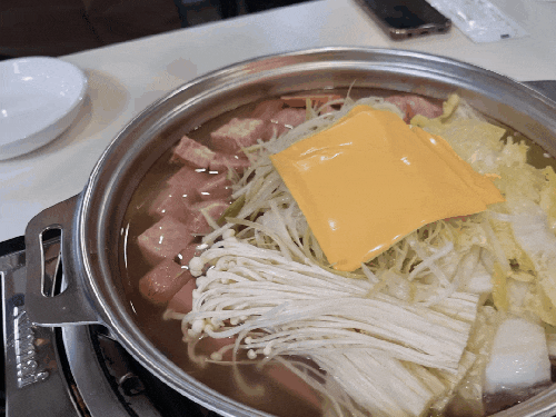  일산 대화역 훼미리부대찌개 기대한 것보다 더 맛있다