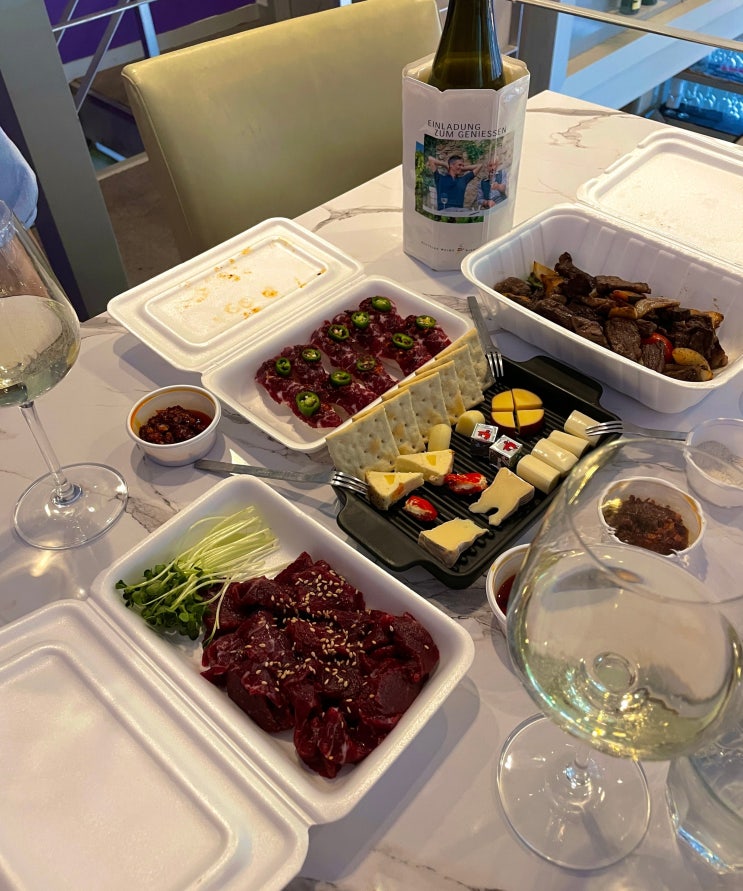  [양재 와인샵]  더 와인 | 양재, 도곡동 와인샵 / 와인 전문가가 추천해주는 와인샵 / 서울 강남 합리적인 와인바 / 여름과 잘 어울리는 와인 / 외부음식 반입 가능 와인바
