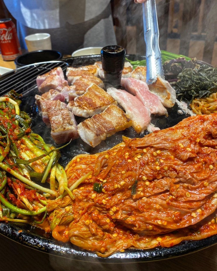 시흥:: “진솥”에 꼭 가보기 메모.. 솥뚜껑삼겹살에 밥은 솥밥.. 찬은 거의 한정식급.. 백점만점 맛집 시흥:: “진솥”에 꼭 가보기 메모.. 솥뚜껑삼겹살에 밥은 솥밥.. 찬은 거의 한정식급.. 백점만점 맛집