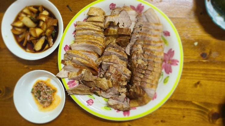  고기가 있는 저녁 : 보쌈