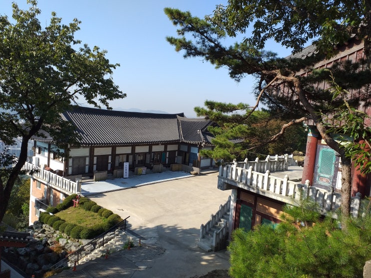  일몰이 아름다운 안양의 고찰.  안양 망해암(望海庵)