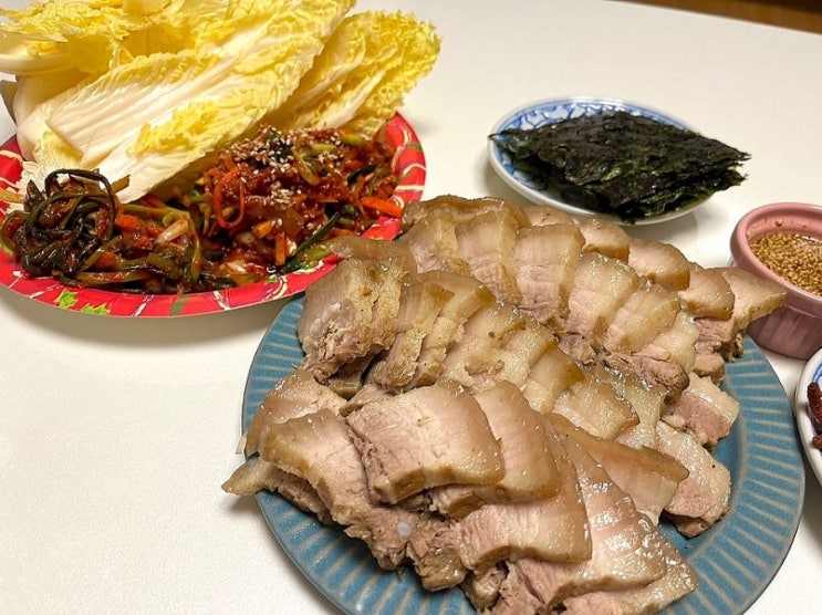  돼지수육 삶는법 잡내없이 부드럽게 보쌈 삶는법(feat.커피믹스)