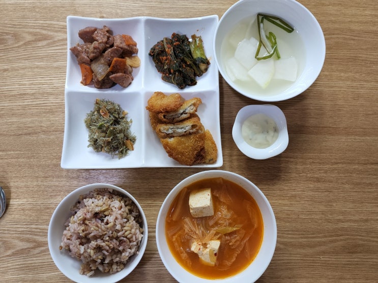  매일 아침 다른메뉴로 당일조리, 당일배송하는 반찬가게 쉐프삼촌 호매실점