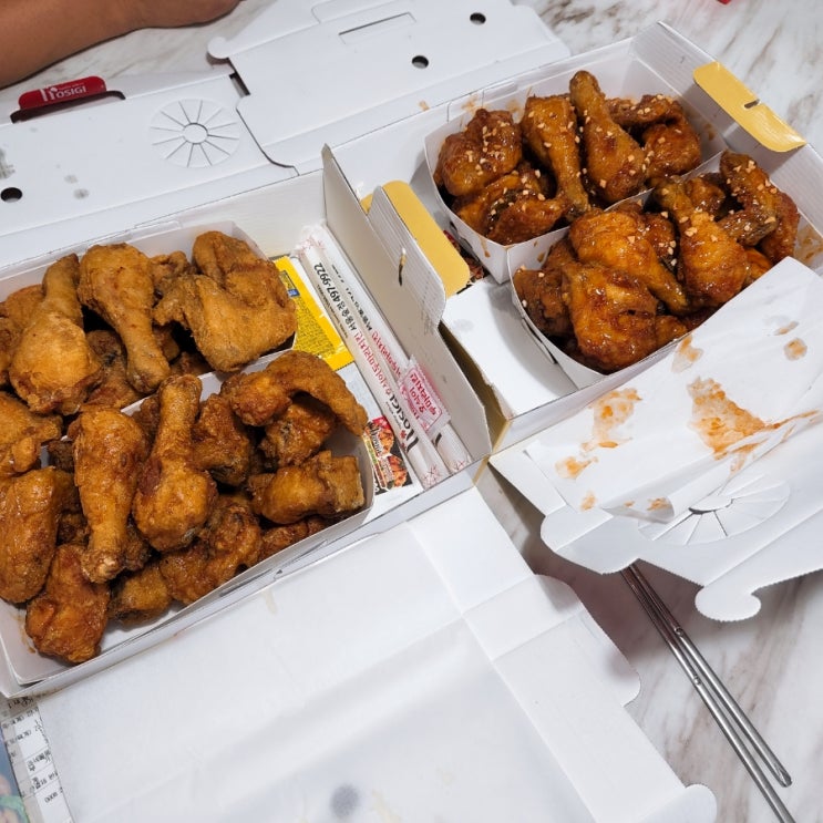  호식이두마리치킨 서울숲점 네마리 입맛대로 먹자