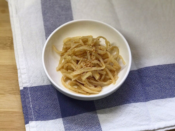  안매운 진미채 볶음 간장 진미채 무침 아이 반찬 만들기