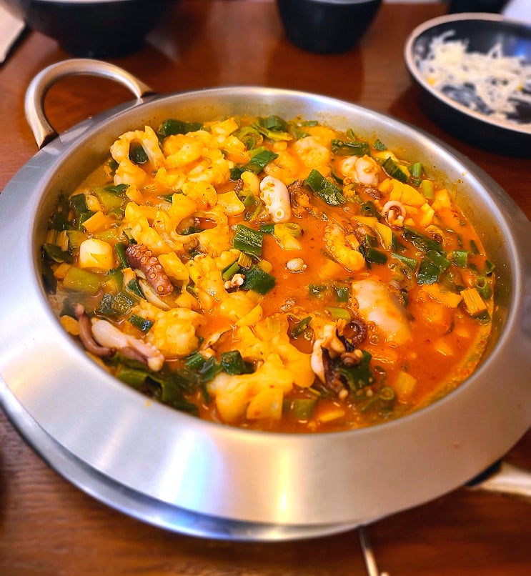  [목동 맛집/사위식당 현대백화점 목동점] 맛있게 매콤한 낙곱새! 내돈내산 유퀴즈 맛집 + 주차정보