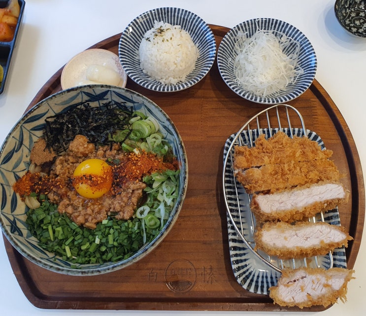  인창동 돈까스 맛집 백소정 마제소바 전문점입니다.