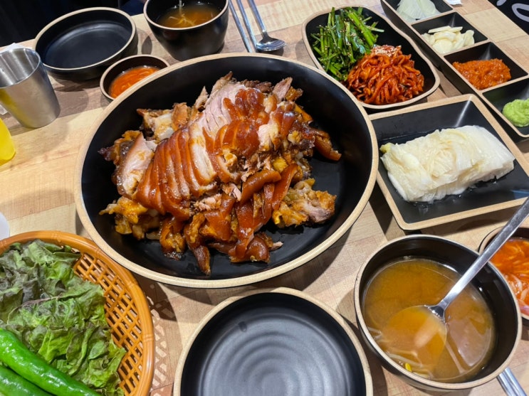  부천역 족발 맛집 퇴근 후 부천역 데이트 윤족발 냠냠