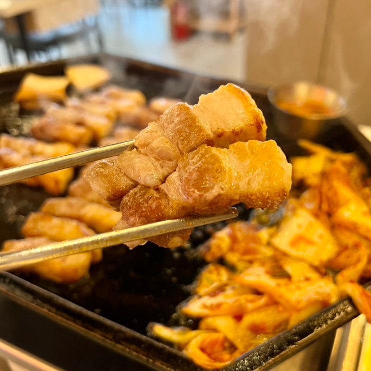  영통역 맛집, 육사관에서 제주 삼겹살 맛보기!