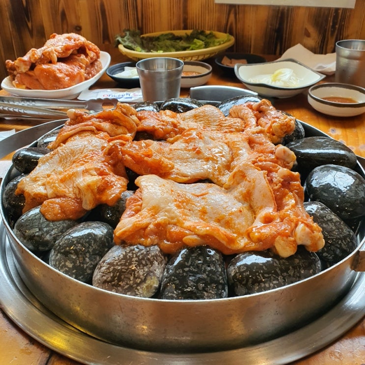  [가평/청평] 조약돌에 구워먹는 닭갈비! '삼삼조약돌숯불닭갈비'