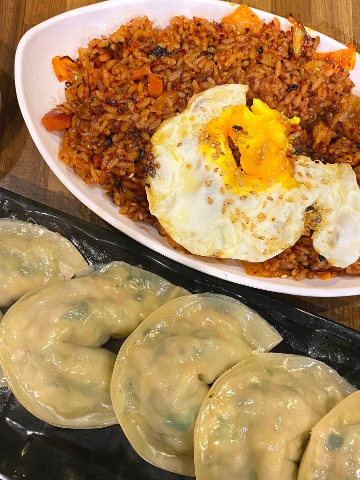 을지로맛집 꾸왁칼국수 : 김치볶음밥 레전드 