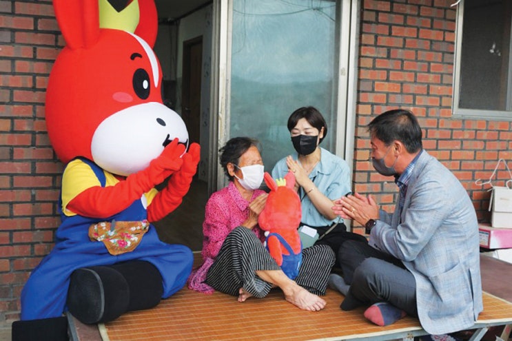 꿈돌이‧빠망‧루미…지자체 캐릭터 살린 AI 돌봄인형 보급확산