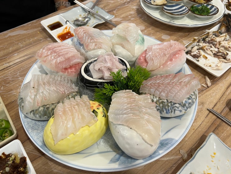  [스카이베이 경포대 맛집]완벽하고 호불호 없는 식감이 좋은 강릉애견동반가능 식당 "강릉영덕대게횟집"강릉맛집 강릉여행
