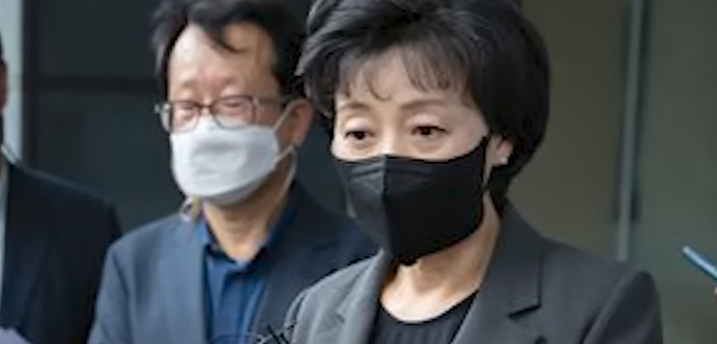 만 5세 초등학교 입학 방안 발표... 교사 95% 반대 하는 상황 만 5세 초등학교 입학 방안 발표... 교사 95% 반대 하는 상황
