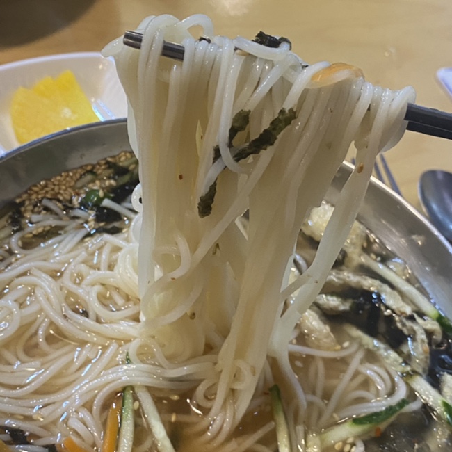 대구 두산동 맛집 / 들안길 국수 맛집 “망향비빔국수” 리뷰