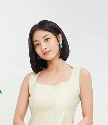 (잠실미용실) 트와이스 지효 단발 머리 엿보기 /칼단발 /일자단발