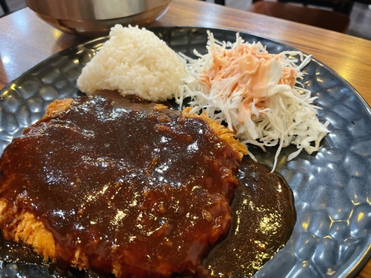  삼양사거리 [왕돈까스생면짜장우동소고기국밥한식]