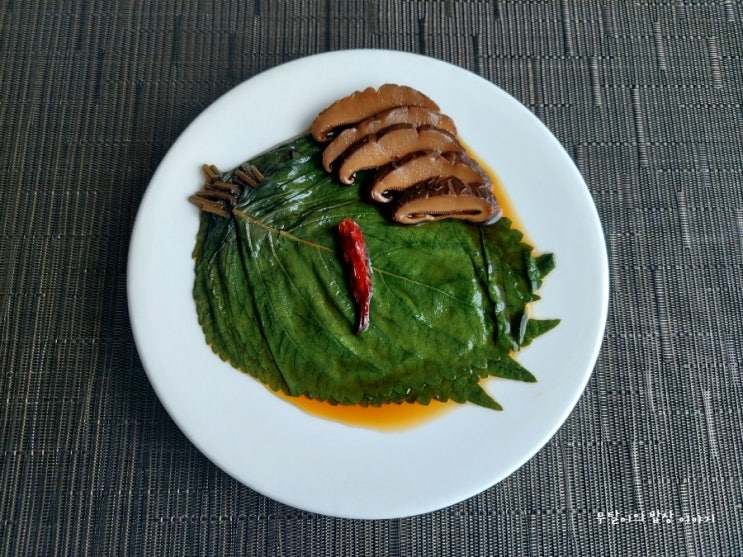  솎은 깻잎 손질법과 깻잎장아찌 만드는 법: 이보은깻잎장아찌