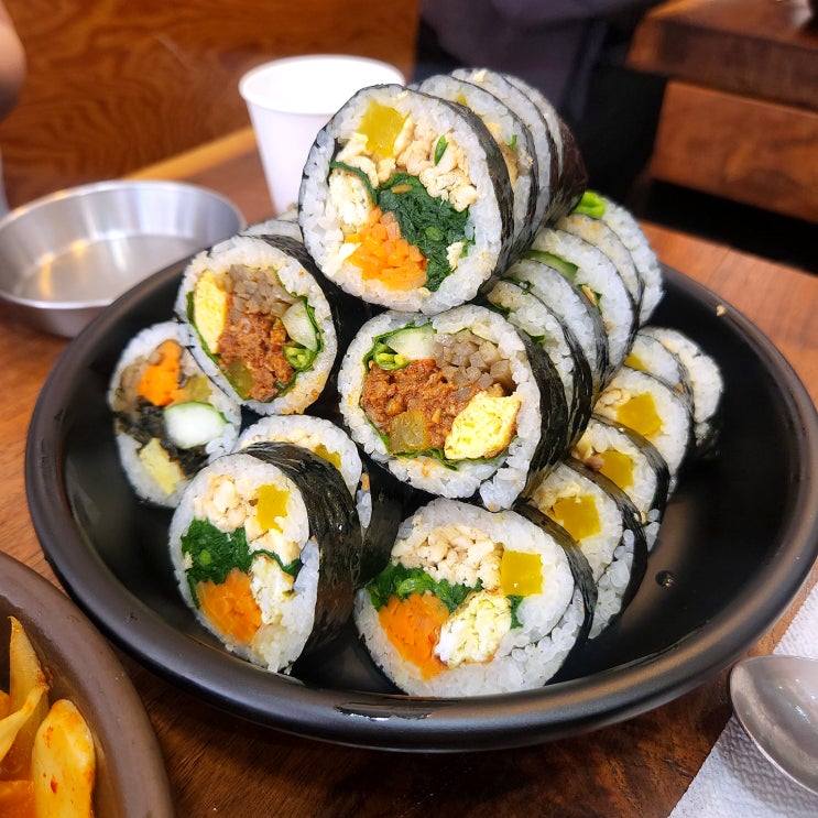 [서울/서초,방배,이수] 김밥 하나 기깔나게 완벽했던 김밥 맛집 " 서호 김밥 "